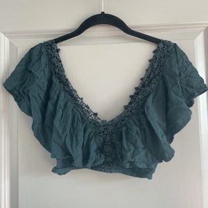 American Eagle emerald green butterfly sleeve crop top